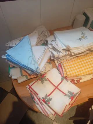 Lote manteles y servilletas vintage 10€ lote