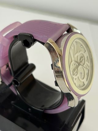 Reloj Tommy Hilfiger Morado y Plateado