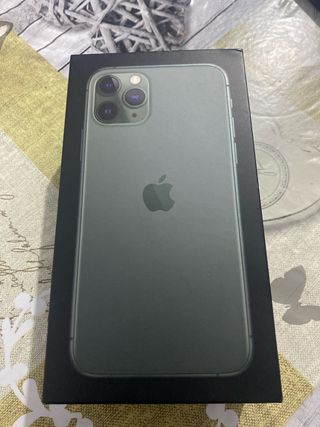 Caja iPhone 11 Pro Verde