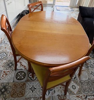 Mesa de comedor redonda extensible con 4 sillas