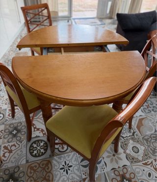 Mesa de comedor redonda extensible con 4 sillas