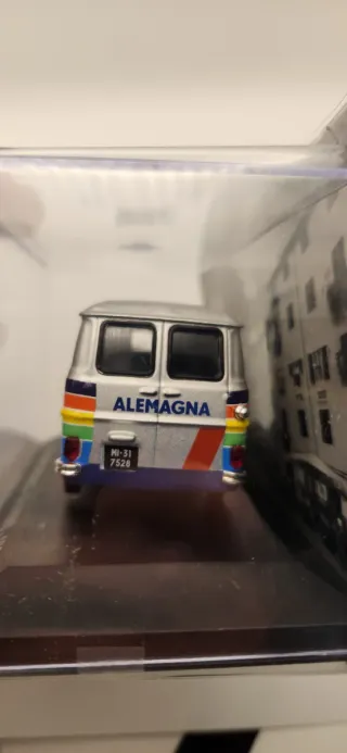 Miniatura Alfa Romeo - Charms 1959