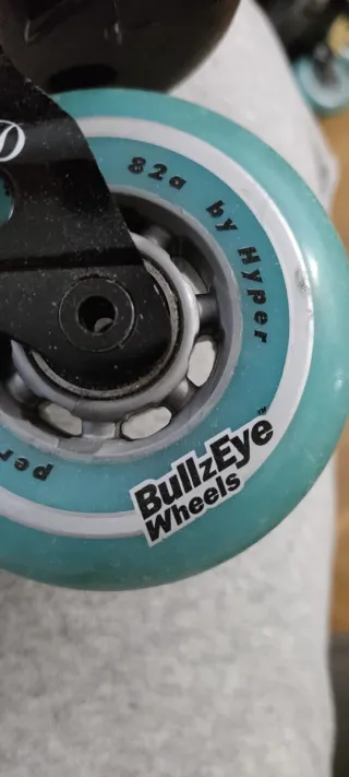 Patines en línea KRF Ángel. Dos juegos de ruedas