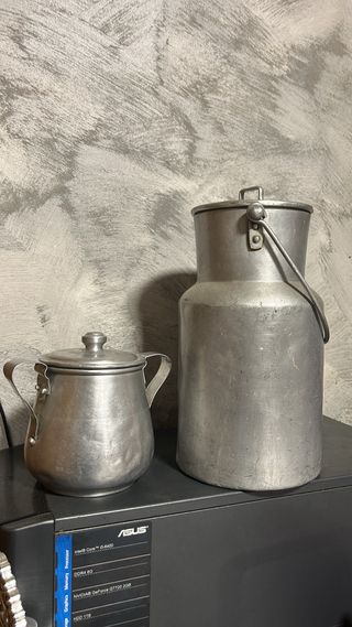 Azucarero y colador antiguo