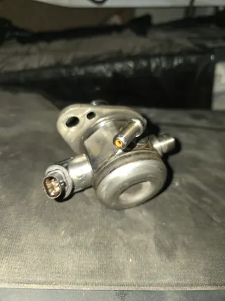 Bomba inyectora 9830305880