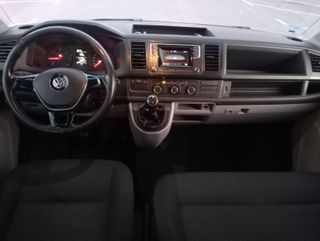 Volkswagen Caravelle 2.0 TDI 2016