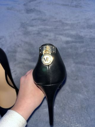 Tacones Michael Kors Negros Talla 41 (SIN USAR)