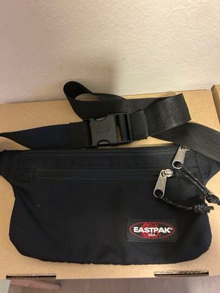 Riñonera Eastpak Negra