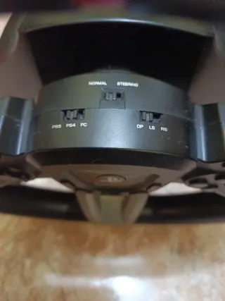 Volante PlayStation con Pedales HORI APEX