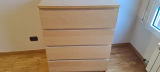 2 Cómodas de 4 cajones