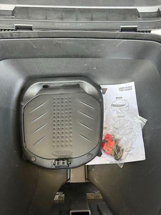 Baúl Moto Shad 33L Negro