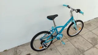 Bicicleta infantil BTWIN azul
