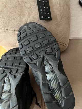 Nike Air Max 95 Negras Talla 43