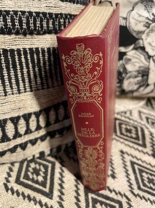 Mademoiselle de la Seigliere y Magdalena 1972