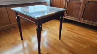 Conjunto aparador y dos mesas auxiliares