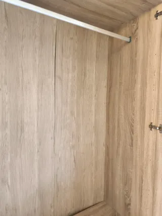 Armario de madera 2 puertas y 2 cajones