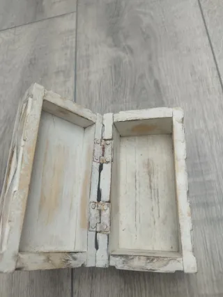 Cajita de madera decorada