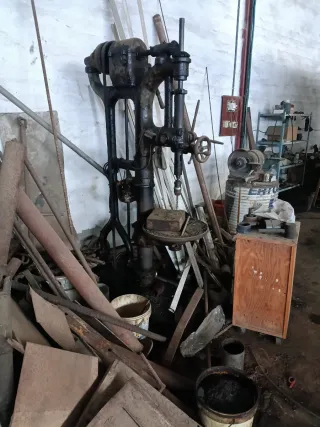 Taladradora mecánica industrial