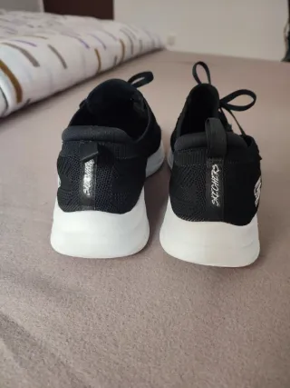 Zapatillas Skechers Negras Talla 39