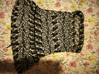 Top palabra de honor estampado mariposas