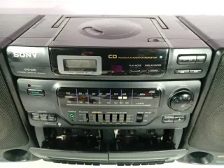 Sony CFD-560 Radio CD Cassette