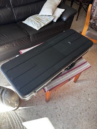 Estuche Rígido Hard Case Guitarra Thomann