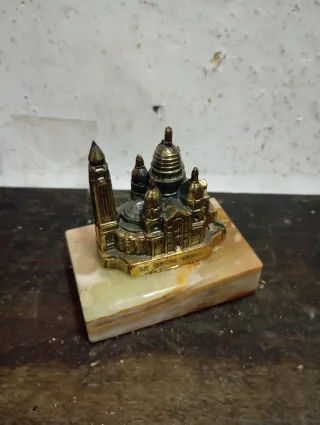 LIQUIDACIÓN 2026 Figura Sacré-Cœur París Bronce