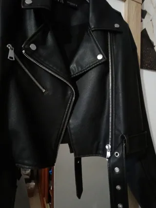 Cazadora Zara Cuero Negra Mujer Talla M