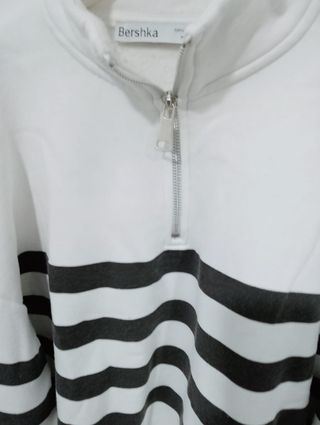 Sudadera Bershka rayas blancas y negras Talla XS
