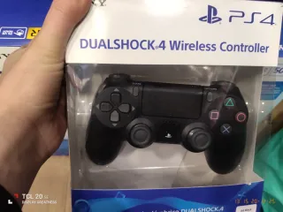 PS4 (PlayStation 4) 500GB Nero