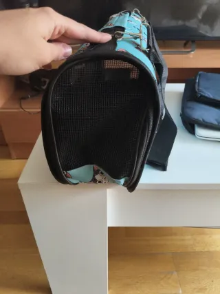 Transportín para mascotas con diseño de gatos