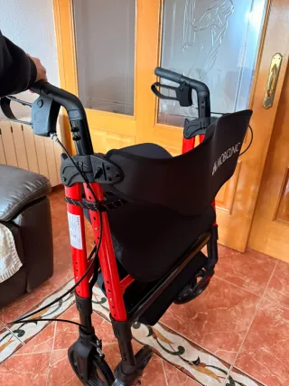 Andador Bariatrico MOBICLINIC Rojo