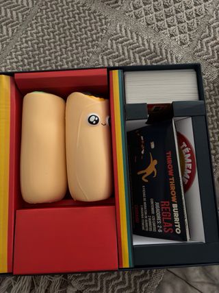 Juego de mesa Throw Throw Burrito