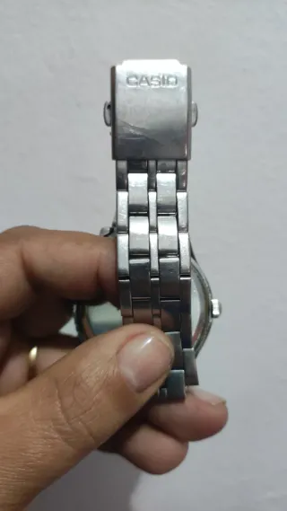 Reloj Casio MTP-1243D Hombre Plata