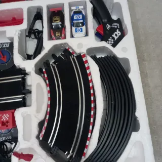 Scalextric Compact Max Speed 1:43