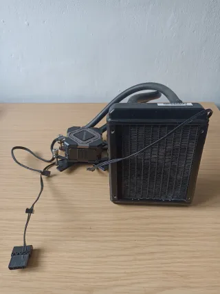 Sistema di raffreddamento a liquido per PC enermax