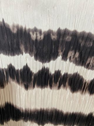 Camisa Mango Tie-Dye tejido plisado Nueva