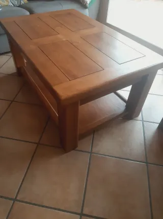 Mesita de salón rústica de madera