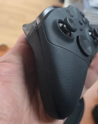 Mando Xbox Elite Series 2 negro. Mando premium.