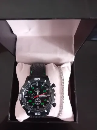 Reloj  + Pulsera + Caja