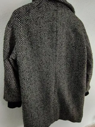 Abrigo Stradivarius Negro/Gris Talla M