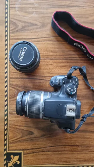 Canon EOS 1000D + 2 objetivos