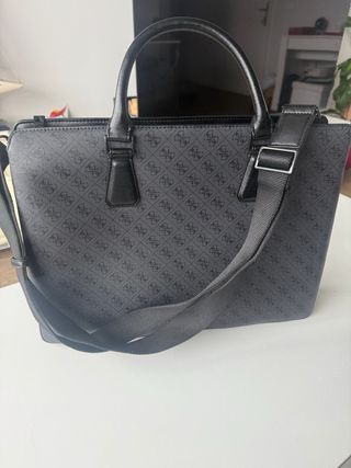 Maletín Guess Negro y Gris