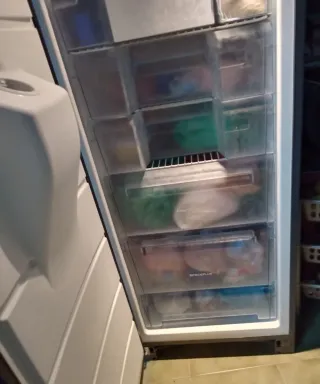 Congelador Vertical Electrolux