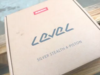 Frenos SRAM Level Stealth 4 pistones
