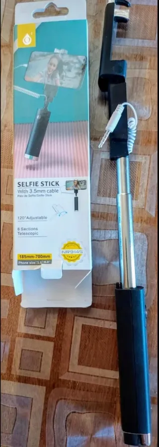 Cover, cavetti USB & Selfie Stick