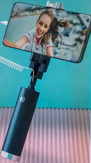 Cover, cavetti USB & Selfie Stick