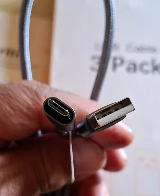 Cover, cavetti USB & Selfie Stick