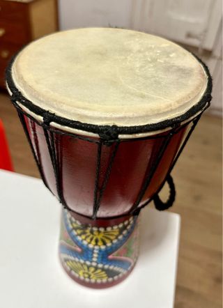 Tambor africano decorado