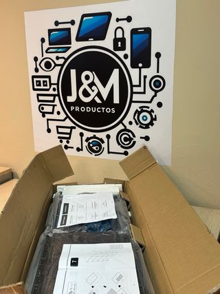 Cómoda WOLTU 8 Cajones Tela Marco Metal